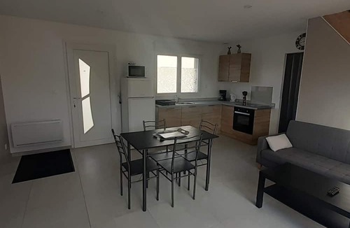 Saint-Omer-Capelle House | Country house