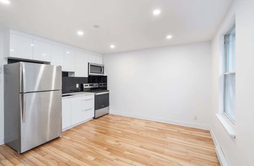Downtown Montreal Apartment | 1186-2bedrooms+Sofa S