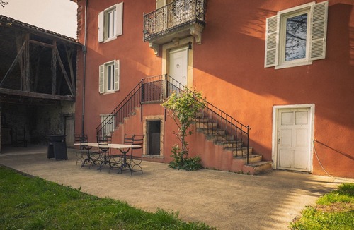 Rouede House | Country House 'Maison De Rouède' with Mountain View, Wi-Fi and Air Conditioning