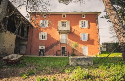 Rouede House | Country House 'Maison De Rouède' with Mountain View, Wi-Fi and Air Conditioning