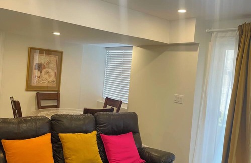 Sharon Apartment | New cosy and clean apartment. No cleaning fee