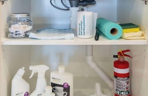 Henderson House | West AKL Gem: 2 Bed - Trust Arena Proximity