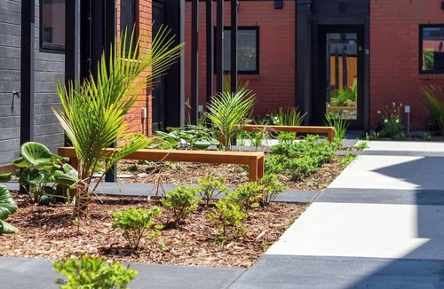 Henderson House | West AKL Gem: 2 Bed - Trust Arena Proximity