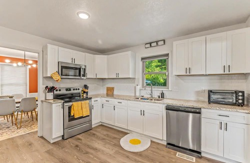 Augusta House | Hurricane Info Updated ~ Check Description ~ Pet Friendly ~ Pool