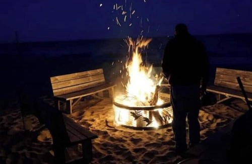 Greenbush Cabin | Cottage #8: Studio Relaxing Lakefront Retreat!nn