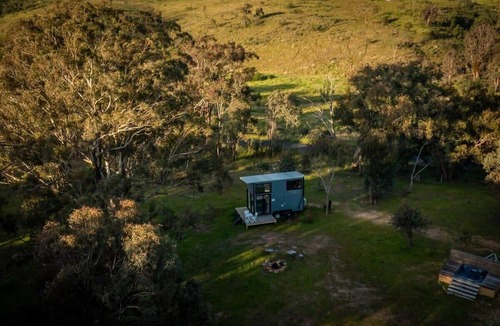 Windeyer House | Dream Alpaca Farm - A Windeyer Outback Experience