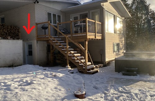 La Macaza Apartment | Low cost apartment with river and hot-tub