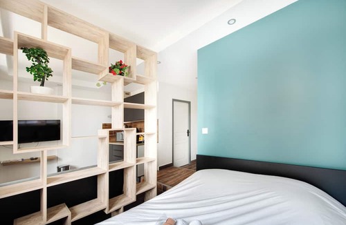 La Demi - Lune Apartment | Studio Chaleureux Avec Parking Gratuit