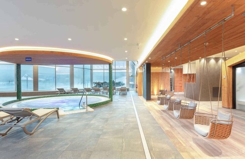Ovronnaz Apartment | Holiday apartment with wellness area
