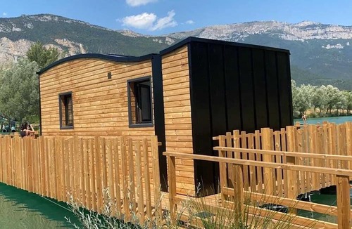 Chatillon-en-Diois Apartment | Cabane 3 étoiles - Piscine - ccaa0fh