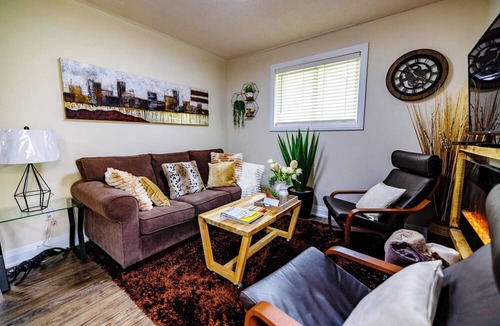 Batawa House | Brighton escape