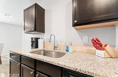 Lubbock House | Cozy Corner Retreat 3BR/2BA Short drive to TTU