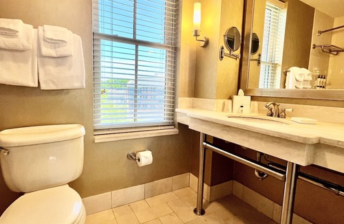 Skaneateles Hotel | Packwood House