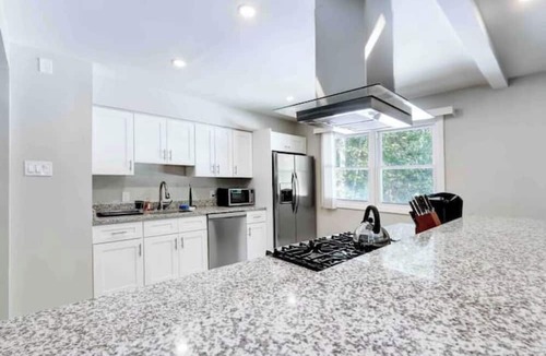 Egg Harbor Township House | Suburban Retreat for 16!