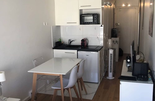 Saint-Germain-en-Laye Apartment | Nice and quiet studio in Saint-Germain-en-Laye city centre 30 minutes to Paris.