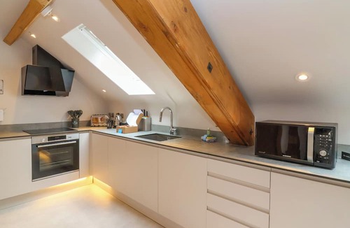 Sherborne Cottage | THE HIDEOUT, romantic in Sherborne