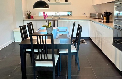 Trumpington Apartment | 3 Bed Luxury Flat @ Addenbrooke