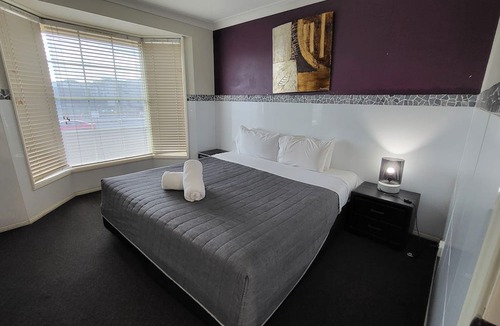 Jesmond Apartment | Two Bedroom Apartment with Spa