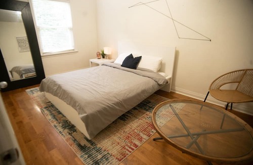 North York House | Serenity Stay - Beautiful House in Quite Wooded Area