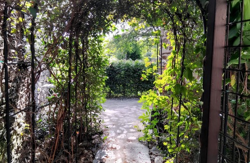 Betete Villa | Homerez - Inviting Villa in Bétête with Private Pool