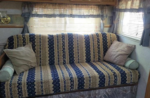 Klickitat House | Cozy 1-bedroom trailer in charming Lyle