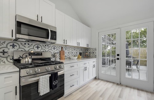 McKinney House | BOHO Chic-South Austin 3BR-ACL-SOCO-COTA, and AUS Airport nearby-PETSOk