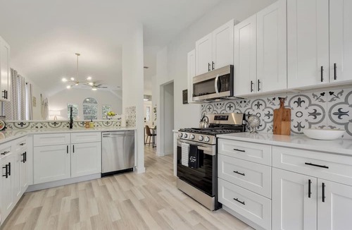 McKinney House | BOHO Chic-South Austin 3BR-ACL-SOCO-COTA, and AUS Airport nearby-PETSOk