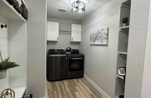 Gillette House | Clean beautiful house 3 minutes from CAM-PLEX & 1 min from Energy Sports Complex