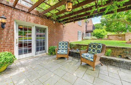 Louisa House | Cozy Louisa Escape w/Patio + Pool Access!
