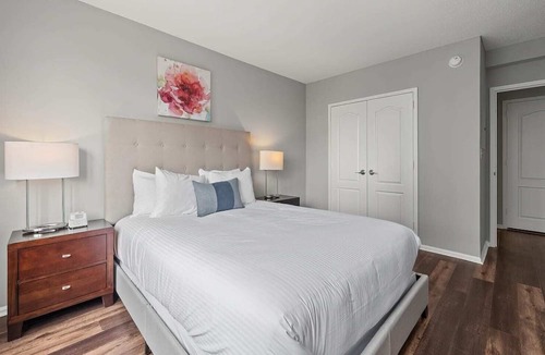 White Plains Apartment | Luxury Apt with Kitchen - BSC-208L