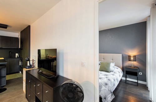 Bezons Apartment | Vrbo Property