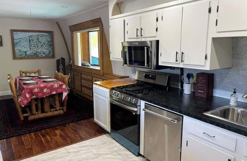 Rumney House | Mountain View Escape w/Hot Tub