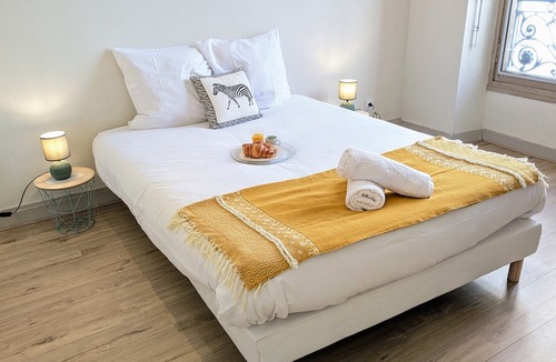 Downtown Angers Apartment | Hyper Centre with magnificent view