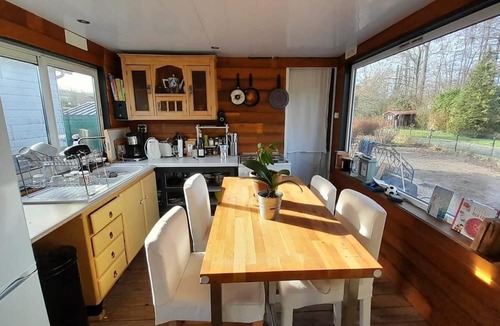 Cavron-Saint-Martin House | "Le Petit Cavron" Charming and authentic mobile home! Pets welcome.