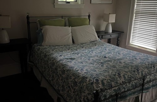 Hanover House | Delightful 5-bedroom house in downtown Hanover