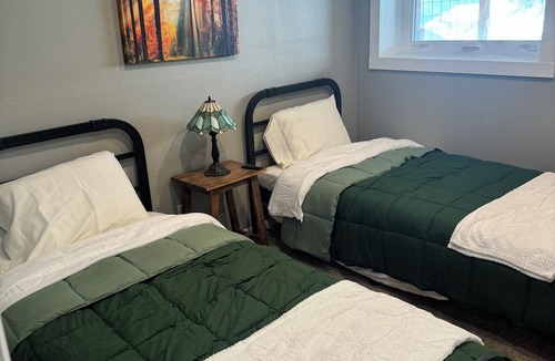 Kings Valley House | Conifer Above the Clouds w/ Amazing Views and Hot Tub!!
