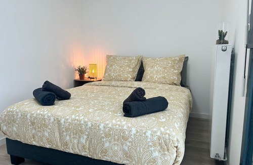 Bobigny Apartment | Bienvenu Chez BECKY / Luxury flat