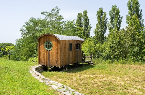 Arcangues House | Null 'Roulotte Vintage' with Shared Terrace