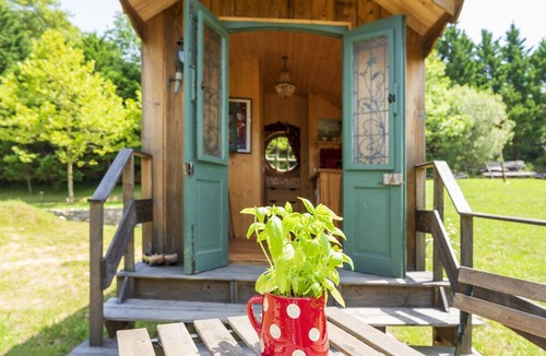 Arcangues House | Null 'Roulotte Vintage' with Shared Terrace