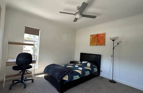 Mawson Lakes House | Room in Mawson Lakes