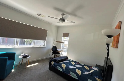 Mawson Lakes House | Room in Mawson Lakes