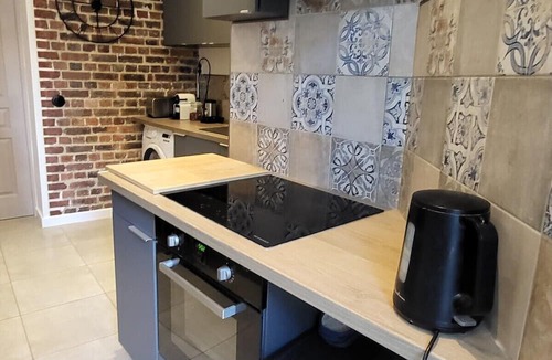 Louis Bertrand-Mirabeau-Semard Apartment | La Casanova large studio near Paris