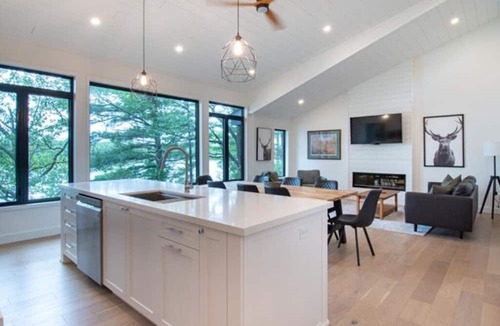 Severn Cottage | Gloucester Pool Getaway