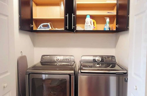 Suwanee House | 2 bedroom chic private loft in Suwanee