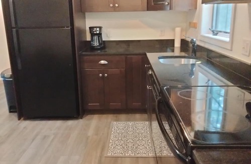 Northbridge Apartment | Charming 1-bedroom apartment in Northbridge with AC, WiFi and Off Street Parking