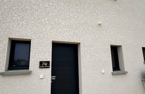 Satolas-et-Bonce Apartment | House 80 with 3 bedrooms lechaffardcom