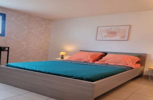 Chabris House | Les Marches D'addam