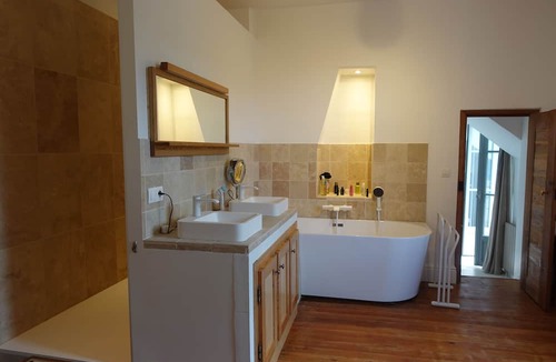 Saint-Pierre-la-Garenne House | Domaine St Pierre - Idylliq Collection