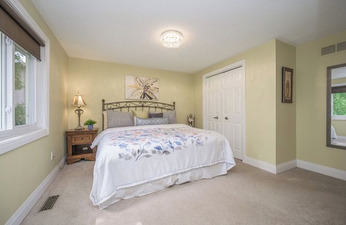 Hamilton House | STUNNING EXECUTIVE HOME- FURNISHED!!!