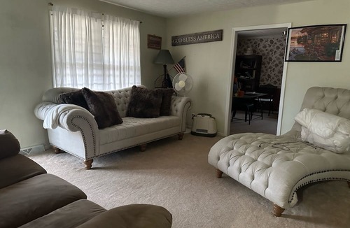 Danville House | Spacious Home in Blairmount 8Min from Downtown Danville
